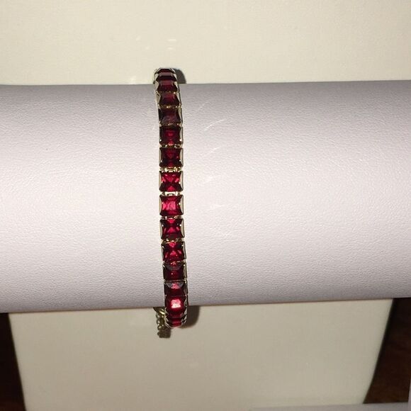 Red rhinestone bracelet - Picture 2 of 7
